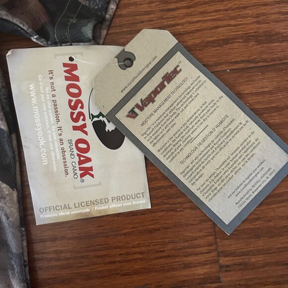 NWT Russell Outdoors Mossy Oak Camo Vaportec SS Tee Mock Neck Size Medium - Picture 3 of 8